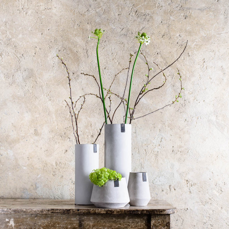 Vase Grau Altpapier